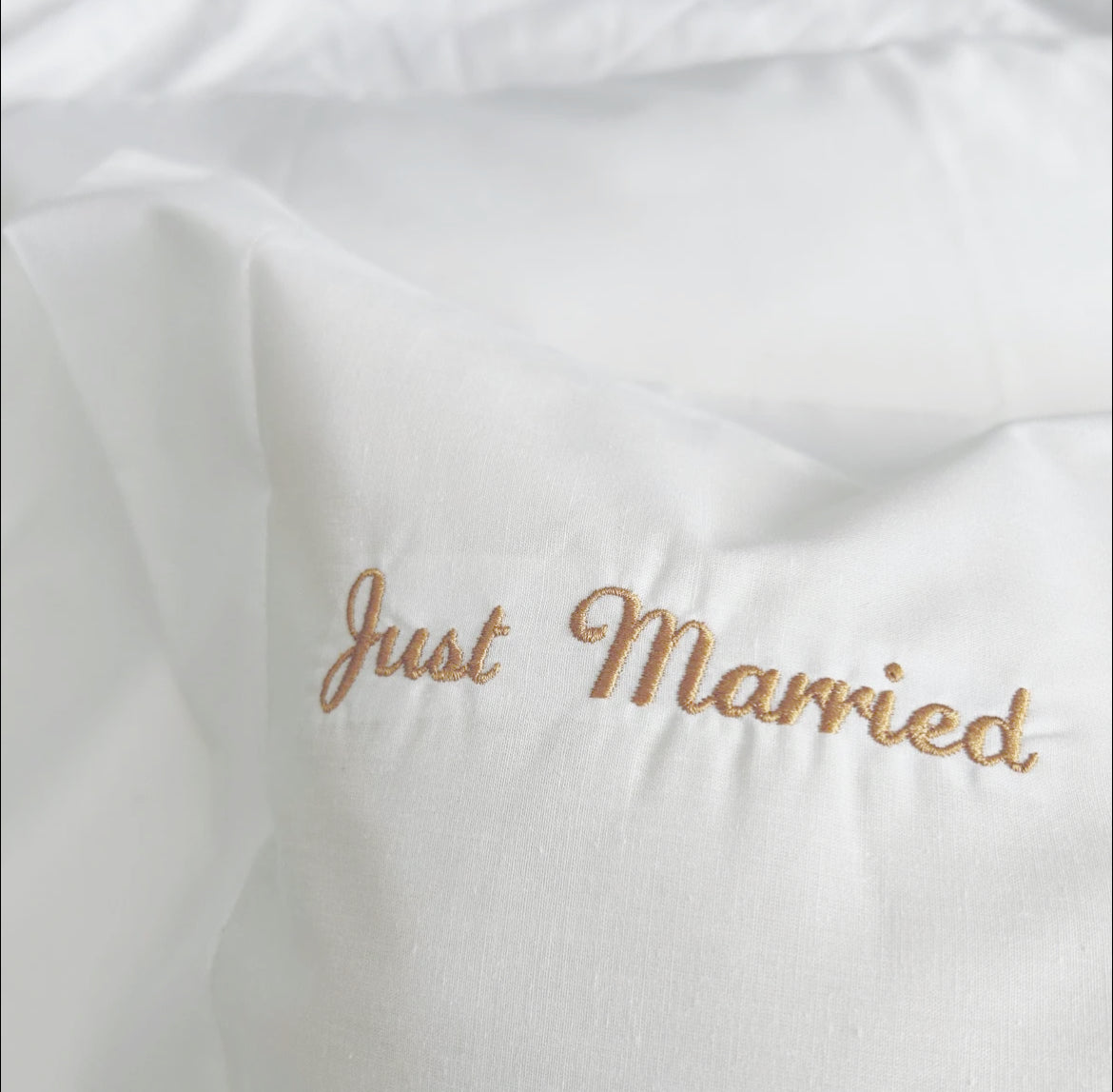 Just Married White Oxford pillowcase set web image
