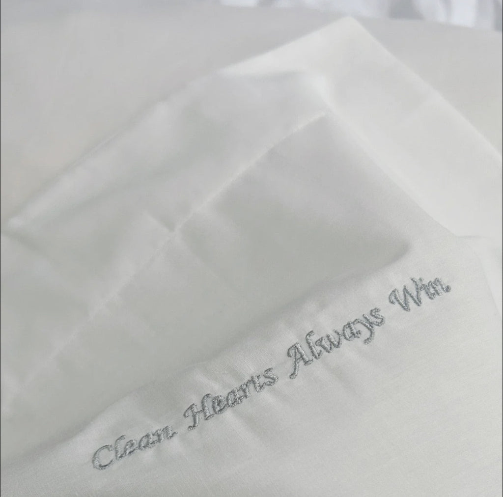 Clean Hearts Always Win White Oxford pillowcase set white and silver 