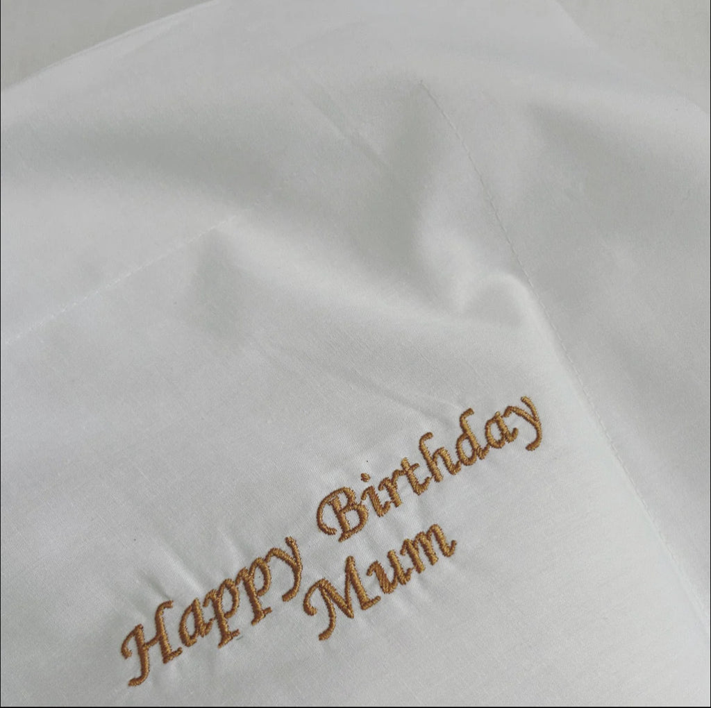 Happy Birthday Mum White Oxford pillowcase set white and gold set 